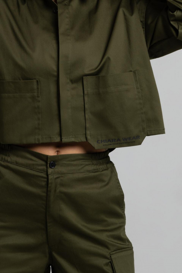 Krótka koszula wierzchnia CARGO nadruk CHIARA - khaki 5