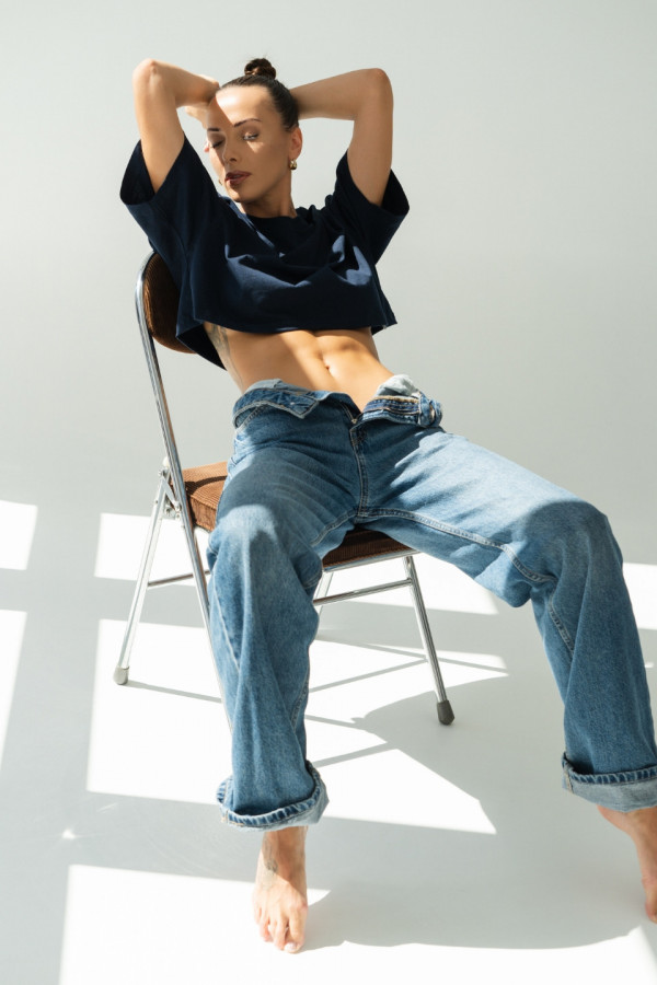 T-shirt CROP TOP - granatowy 6