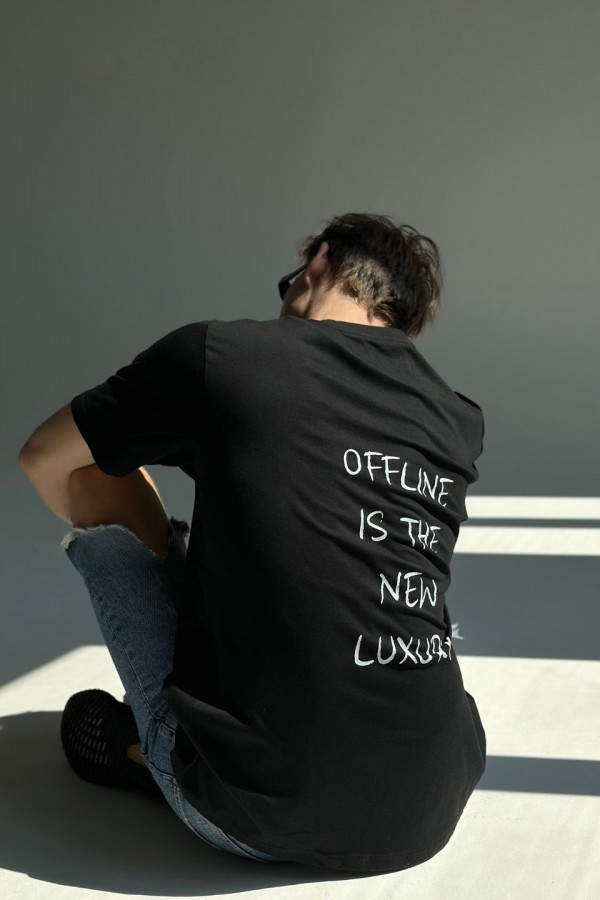 T-shirt bawełna z recyklingu oversize OFFLINE nadruk biały - czarny 5