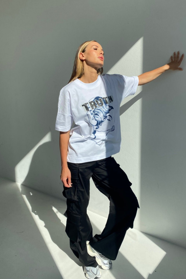 T-shirt damski oversize TRUTH - biały 1