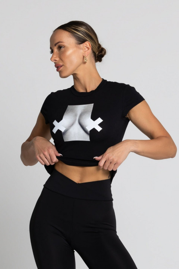 Krótki dopasowany t-shirt typu motylek nadruk XX BOOBIES - czarny