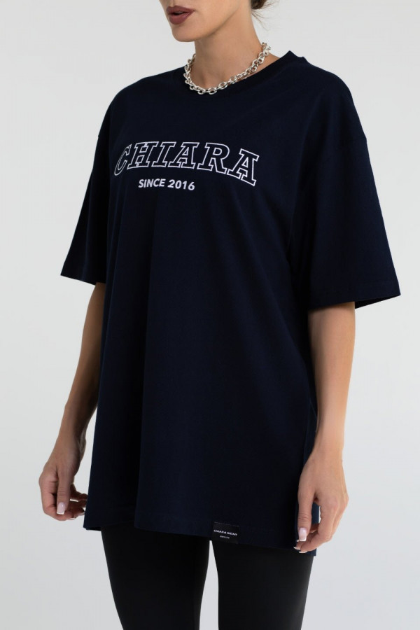 T-shirt bawełniany oversize haft CHIARA - granatowy