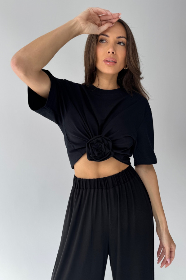 T-shirt crop top z różą ROSE - czarny 4